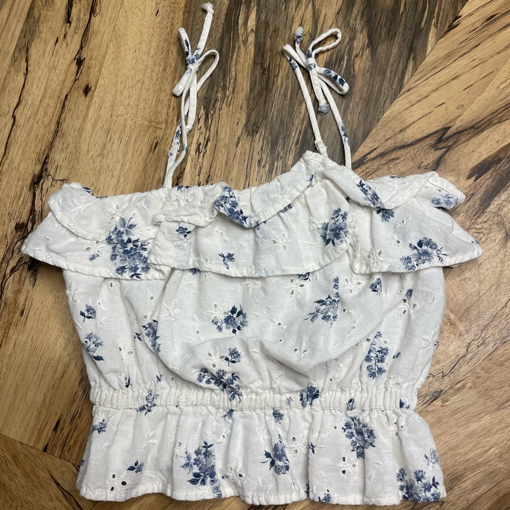 American Eagle floral white top women’s size XS